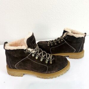 Darkwood Brown Suede Leather Boots Size 9.5